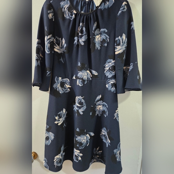 Kate Spade Night Rose Crepe Dress - Picture 1 of 8